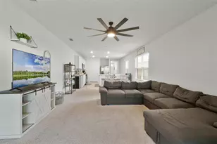 935 August Sky Dr, Deltona, FL 32738 - Photo 9