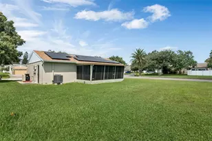 3900 105th Ave N, Clearwater, FL 33762 - Photo 11