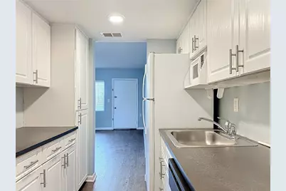 770 Ridenhour Circle #770, Orlando, FL 32809 - Photo 5