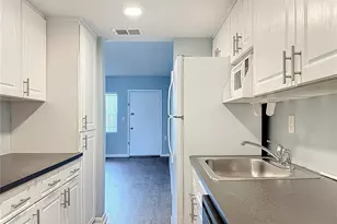 770 Ridenhour Cir, Orlando, FL 32809 - Photo 5