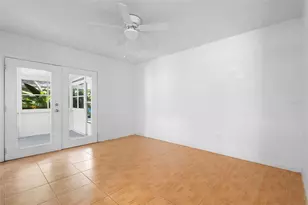 677 E Warner St, Groveland, FL 34736 - Photo 27