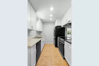 677 E Warner Street, Groveland, FL 34736 - Photo 21