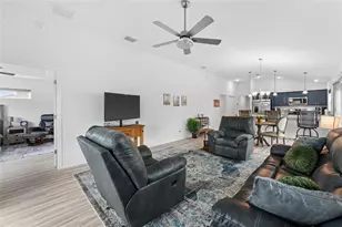 530 Van Deen Pl, The Villages, FL 34762 - Photo 11