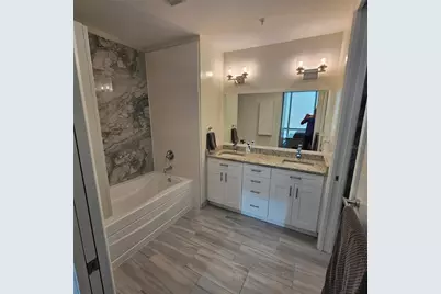 150 E Robinson Street #2409, Orlando, FL 32801 - Photo 3