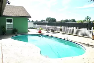 412 Everwood Dr, Kissimmee, FL 34743 - Photo 33