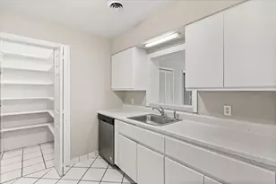 930 NE 14th Ave, Ocala, FL 34470 - Photo 9