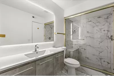 5168 Conroy Road #25, Orlando, FL 32811 - Photo 11