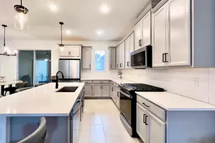 1858 Is Vlg Wy, Celebration, FL 34747 - Photo 3