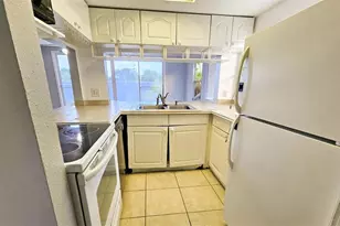 207 Orchid Dr, Davenport, FL 33897 - Photo 5