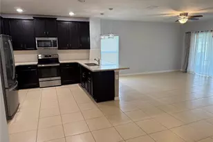 9511 Oglethorpe Dr, Groveland, FL 34736 - Photo 3