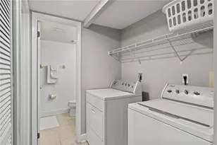 1054 Lotus Cove Ct, Altamonte Springs, FL 32714 - Photo 39