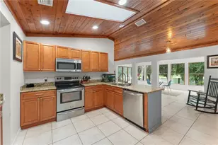 7921 Sebago Ct, Orlando, FL 32835 - Photo 9