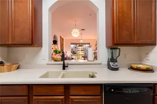 3344 Robert Trent Jones Dr, Orlando, FL 32835 - Photo 7