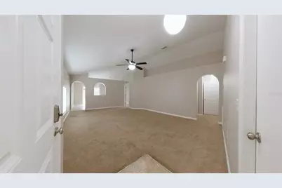 2033 Whispering Trails Boulevard, Winter Haven, FL 33884 - Photo 3