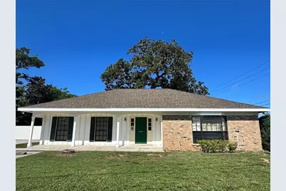 820 E Orange Ave, Eustis, FL 32726 - Photo 1