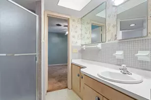 2813 Timberlake Dr, Orlando, FL 32806 - Photo 9