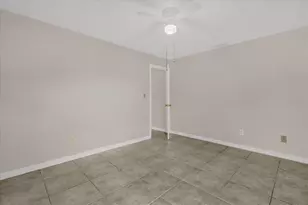 203 Larkspur Ct, Kissimmee, FL 34743 - Photo 23