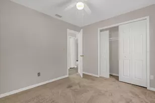 203 Larkspur Ct, Kissimmee, FL 34743 - Photo 15