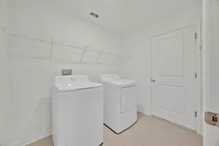 2398 McKinley Dr, Lake Wales, FL 33853 - Photo 9