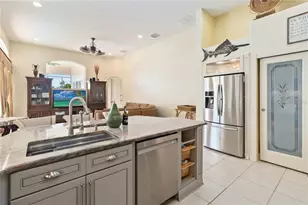 2415 Sterling Creek Pkwy, Oviedo, FL 32766 - Photo 13