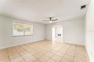 1527 Juniper Dr, Edgewater, FL 32132 - Photo 5