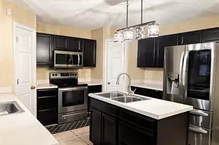 12937 Bridleford Dr, Gibsonton, FL 33534 - Photo 9