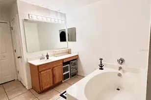 12937 Bridleford Dr, Gibsonton, FL 33534 - Photo 29