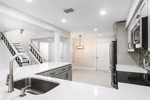 8137 Citrus Chase Dr, Orlando, FL 32836 - Photo 3