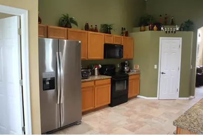 364 Lockbreeze Dr, Davenport, FL 33897 - Photo 9