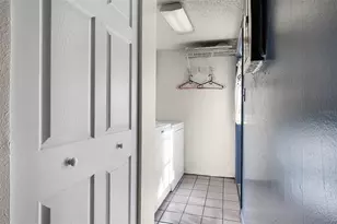 408 Editha Cir, Sanford, FL 32771 - Photo 17