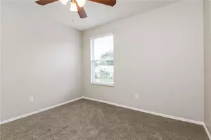 2600 Chatham Cir, Kissimmee, FL 34746 - Photo 11