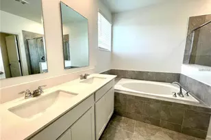 422 Bogey Dr, Davenport, FL 33896 - Photo 19