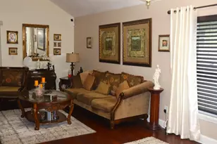 5410 Old Oak Tree Dr, Orlando, FL 32808 - Photo 7