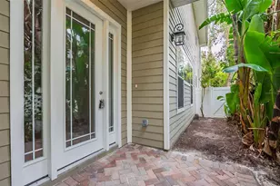 1513 S Bay Villa Pl, Tampa, FL 33629 - Photo 3