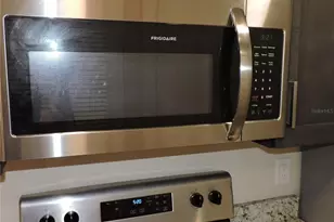 206 Northlake Dr, Sanford, FL 32773 - Photo 9