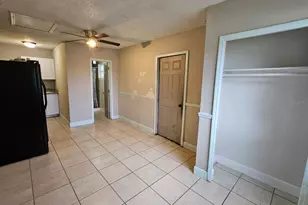 6729 Ovid Ave, Orlando, FL 32809 - Photo 5