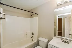 2008 3rd Ave W, Palmetto, FL 34221 - Photo 13