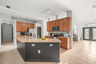 825 W Gaucho Cir, Deltona, FL 32725 - Photo 5