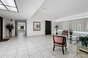 2591 Countryside Blvd, Clearwater, FL 33761 - Photo 9