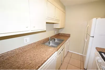 3213 Split Willow Drive, Orlando, FL 32808 - Photo 9