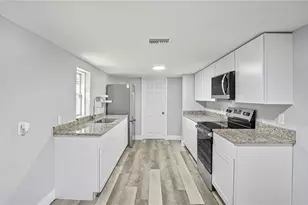 721 E 13th St, Apopka, FL 32703 - Photo 9