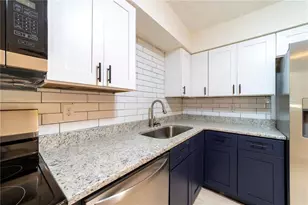 745 E Jackson Ave, Mount Dora, FL 32757 - Photo 7