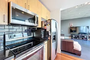 155 S Court Ave, Orlando, FL 32801 - Photo 15