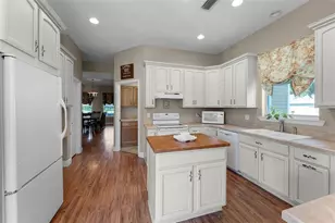 19801 Quinella St, Orlando, FL 32833 - Photo 9