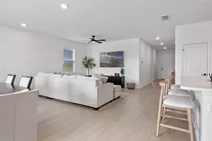 625 Overpool Ave, Davenport, FL 33896 - Photo 7