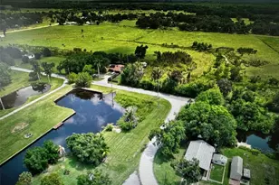 345 Cowhouse Rd, Lorida, FL 33857 - Photo 13