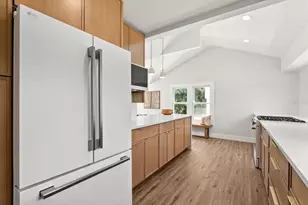 1112 W New Hampshire St, Orlando, FL 32804 - Photo 13