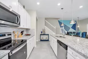 1320 Lava Tree Dr, Davenport, FL 33897 - Photo 9