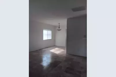 18178 Sandy Pointe Drive, Tampa, FL 33647 - Photo 9