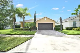 1942 Stillwood Wy, Saint Cloud, FL 34771 - Photo 9